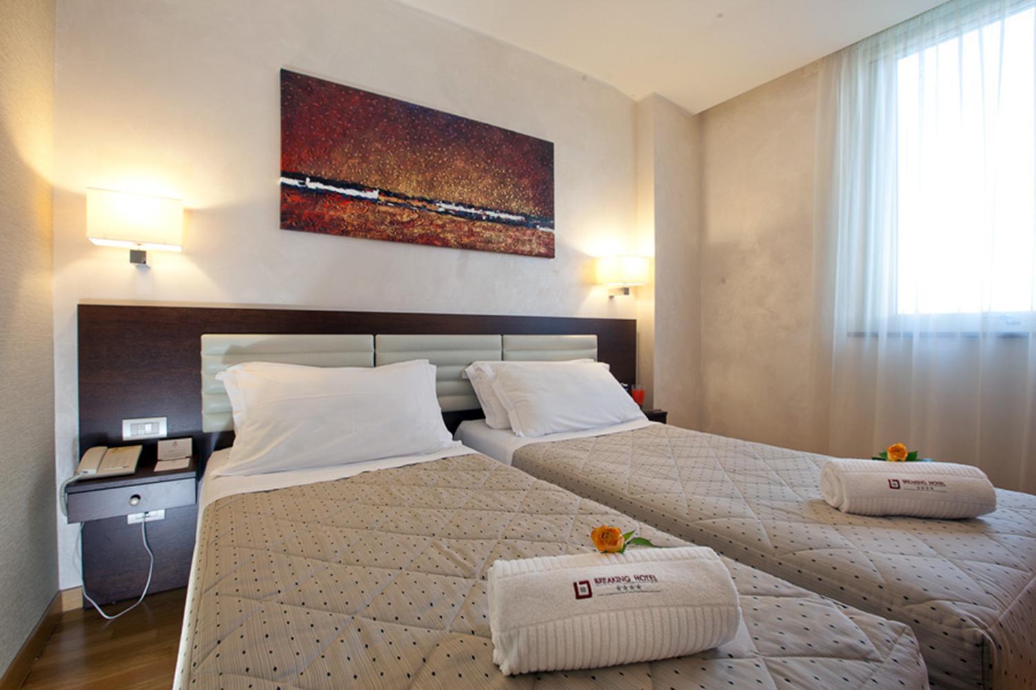 Breaking Business Hotel Mosciano Sant'Angelo Exterior photo