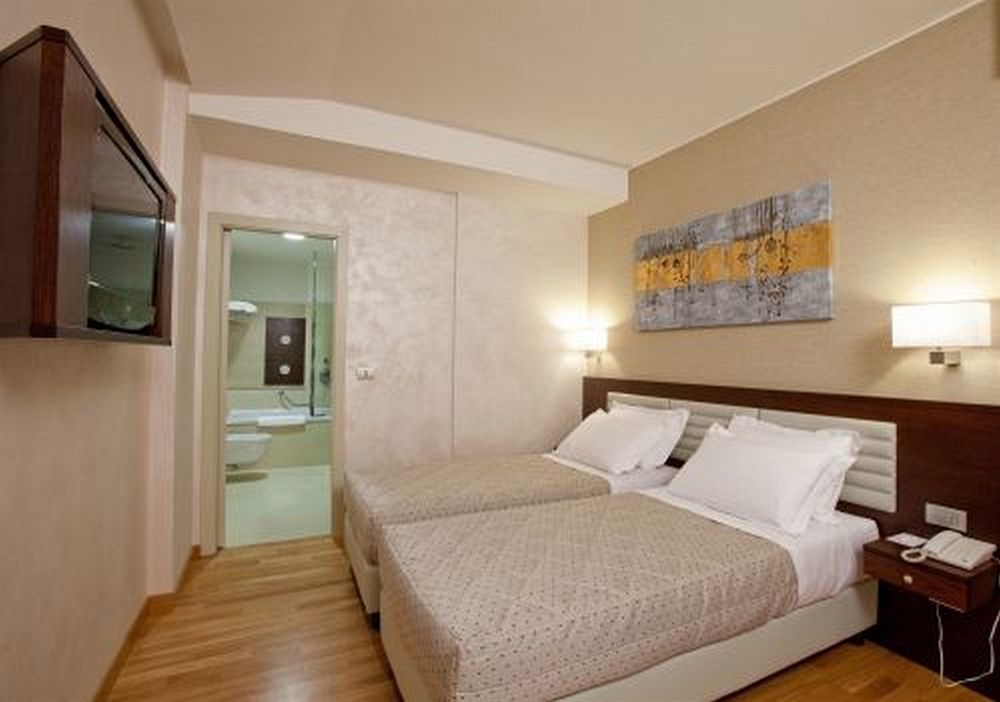 Breaking Business Hotel Mosciano Sant'Angelo Exterior photo