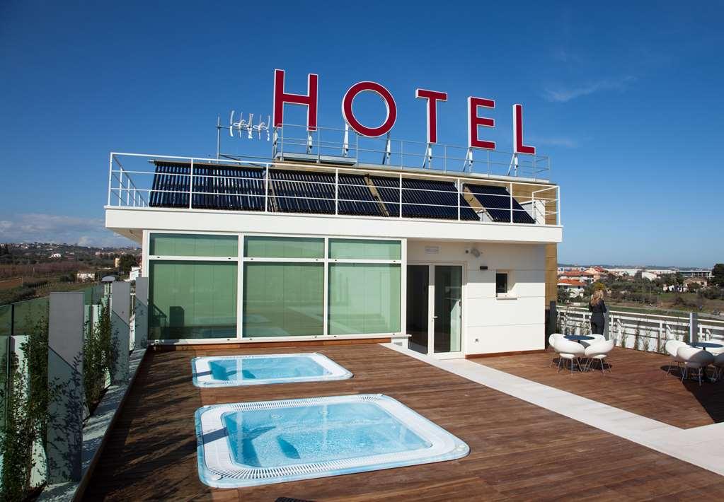 Breaking Business Hotel Mosciano Sant'Angelo Facilities photo